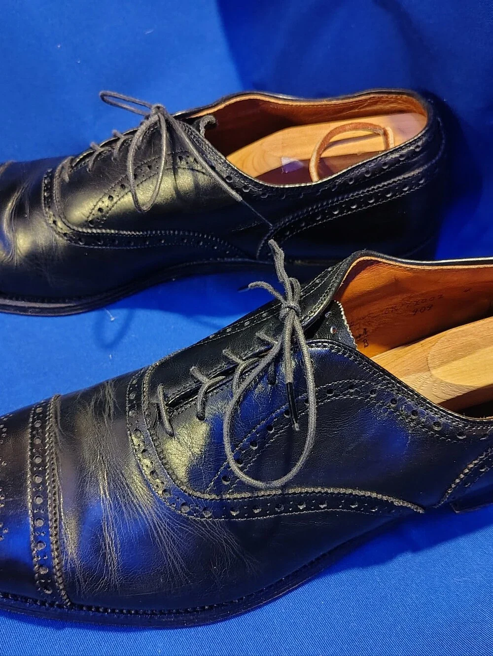 Alden 909 medallion